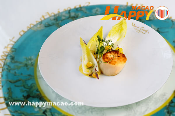 NYE_Dish_Pan_Seared_Hokkaido_Scallop_Peru_Fresh_Corn__Endive_Salad___1
