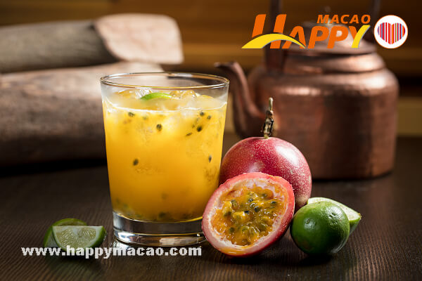 10_Caipirinha_de_Maracuja_Passionfruit_1